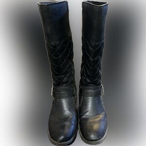 Girls black boots